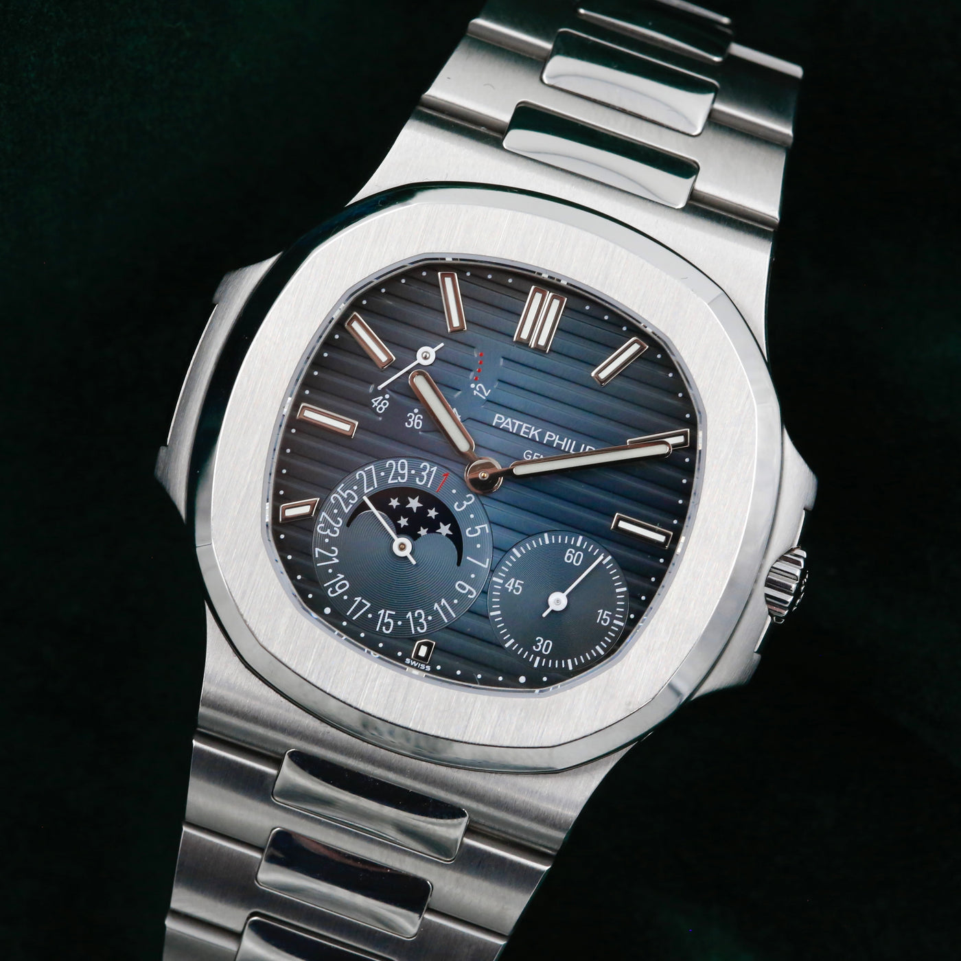 All you need to know about the Patek Philippe 5712A