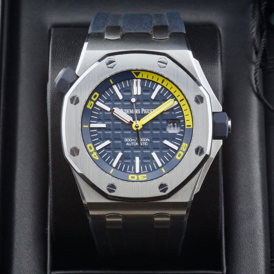 Audemars Piguet Royal Oak Offshore Diver 15710ST.OO.A027CA.01 Year: 2021